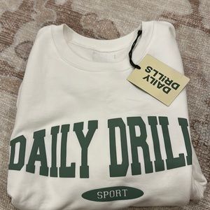Daily Drills Oversized XS/S NWT Sweatshirt